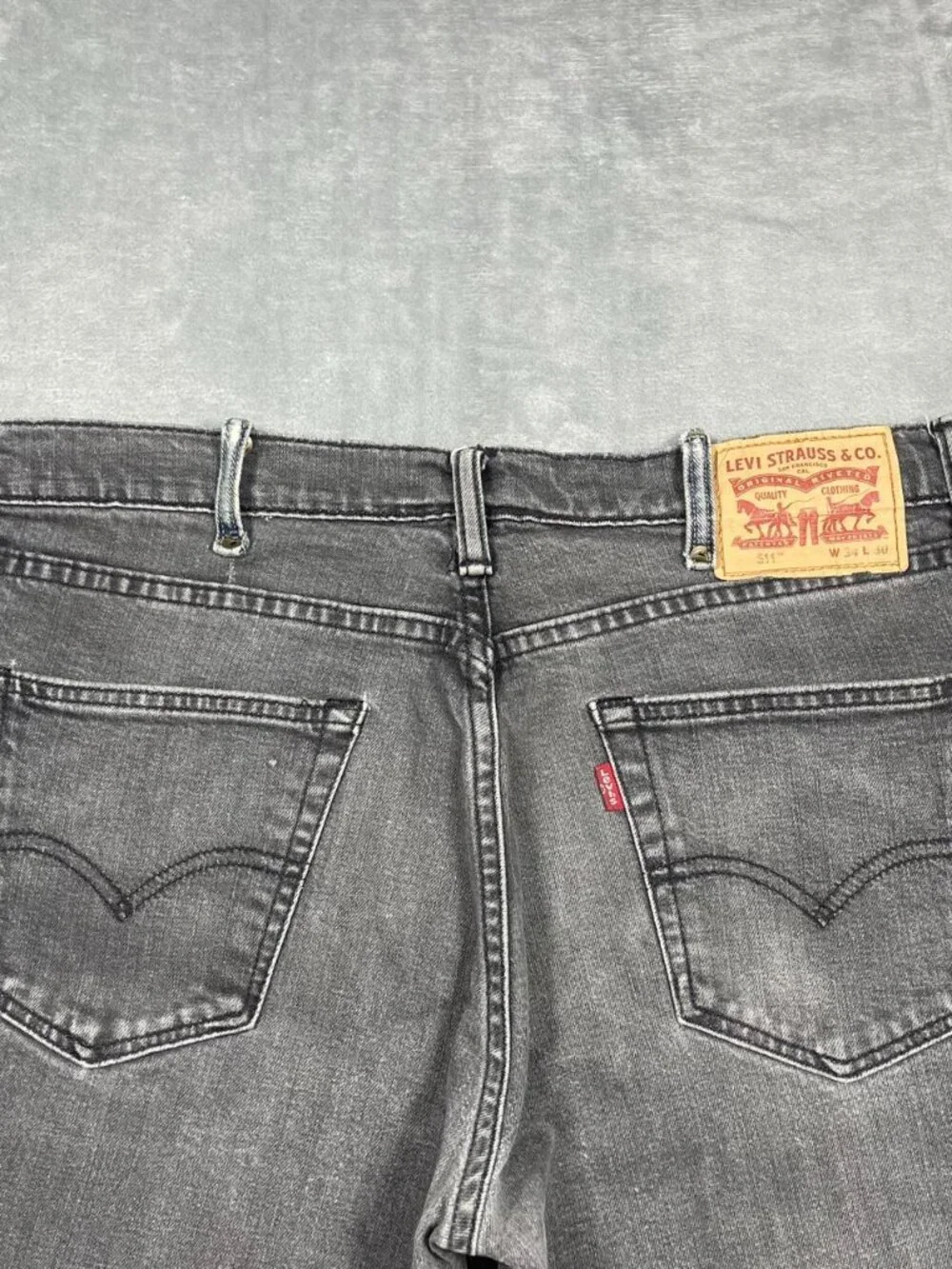 Levis good 📏